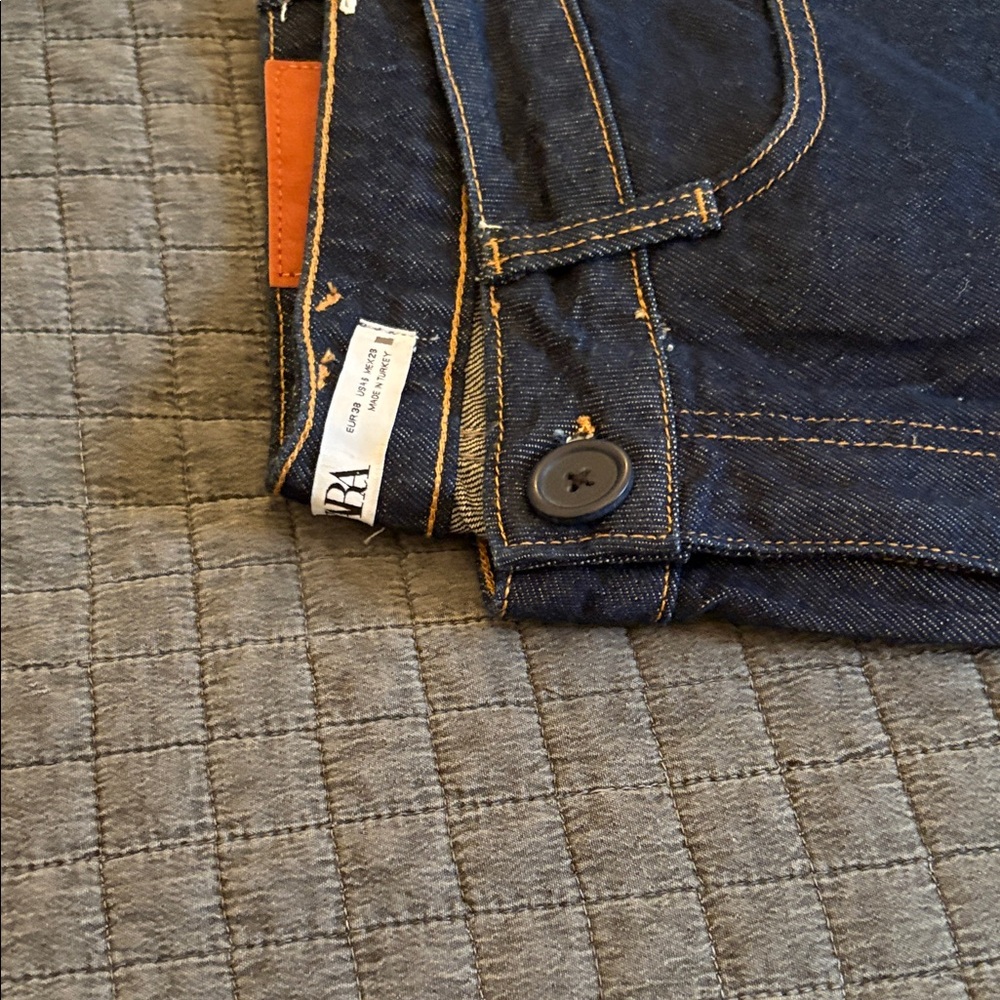Zara Dark Blue Cropped Women's Jeans